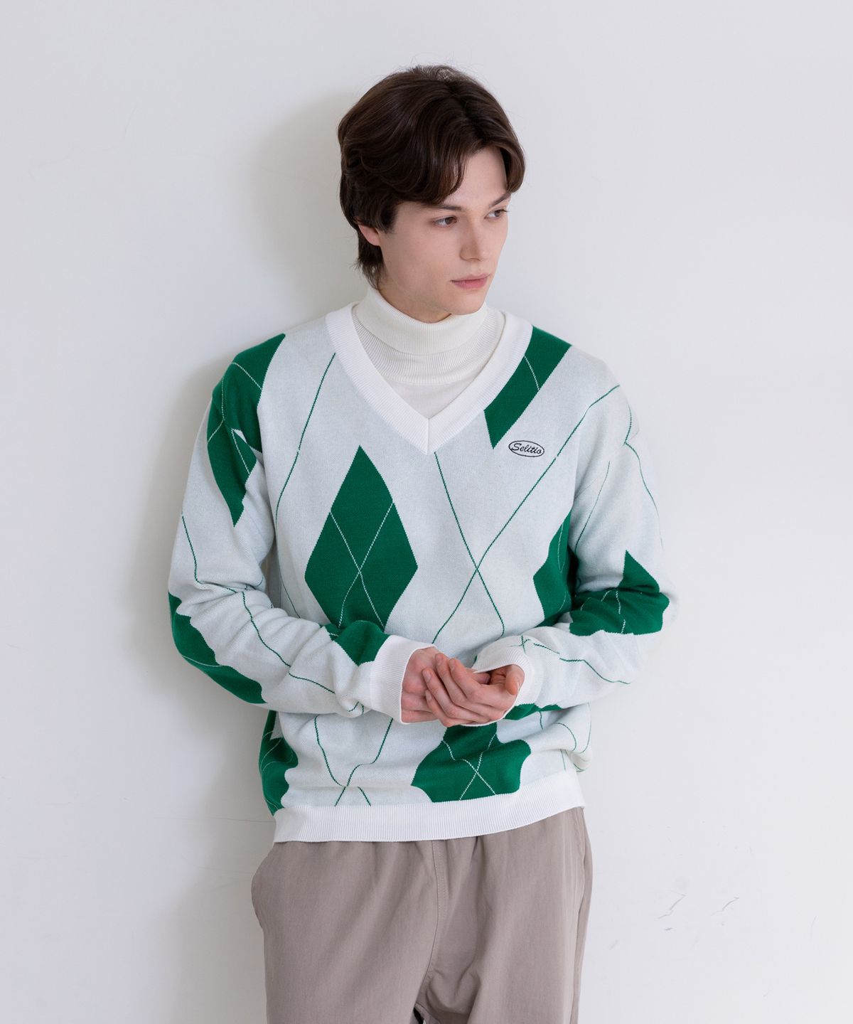 셀리티오(SELITIO) 아가일 브이넥 소프트 니트 그린