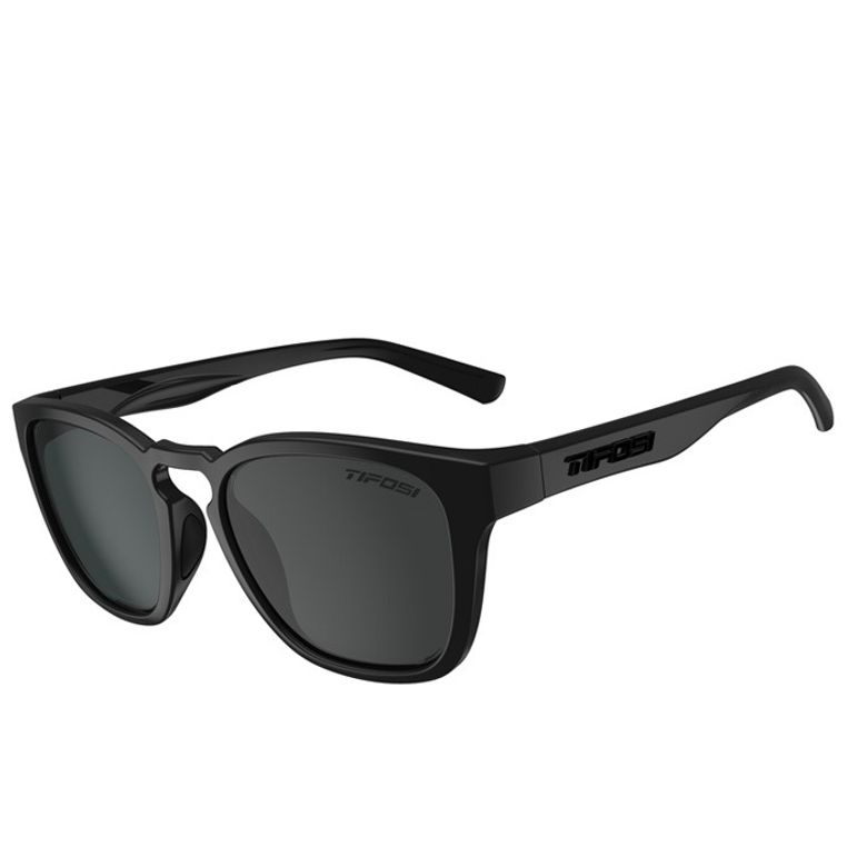 Smirk_Smoke_Polarized