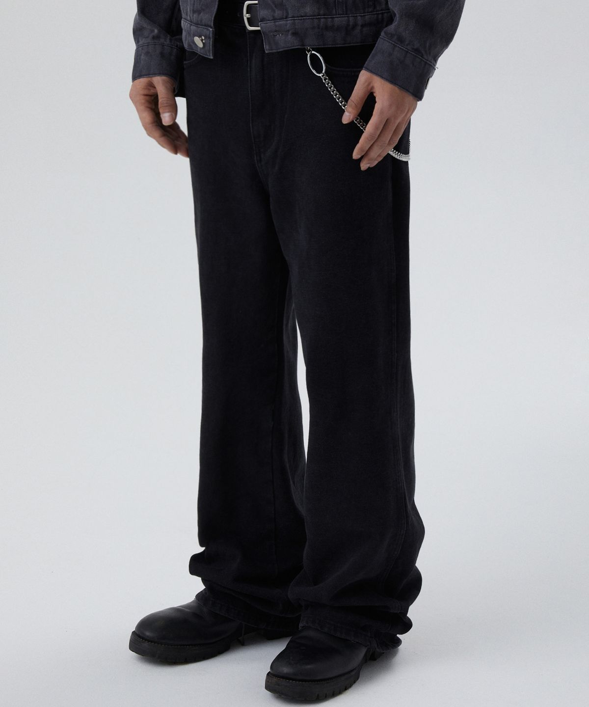 스웨이드(SUADE) FLARE DENIM [BLACK]
