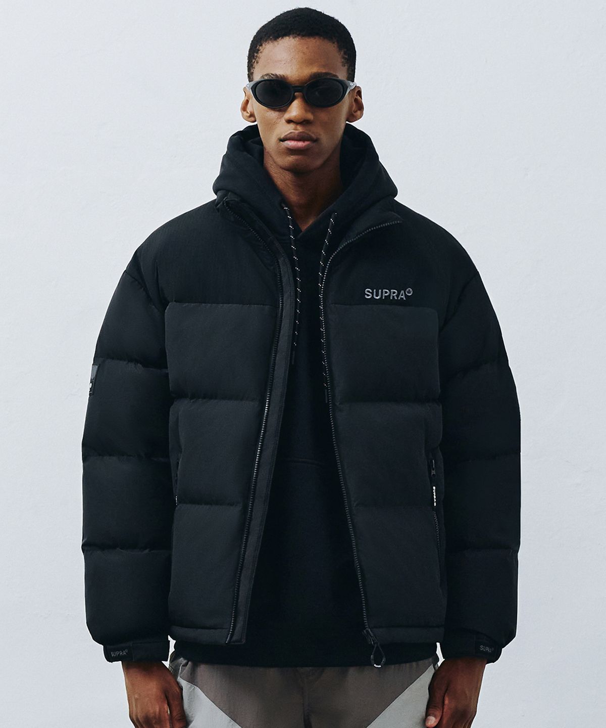 수프라(SUPRA) 베이직 숏 다운 자켓(BLACK)