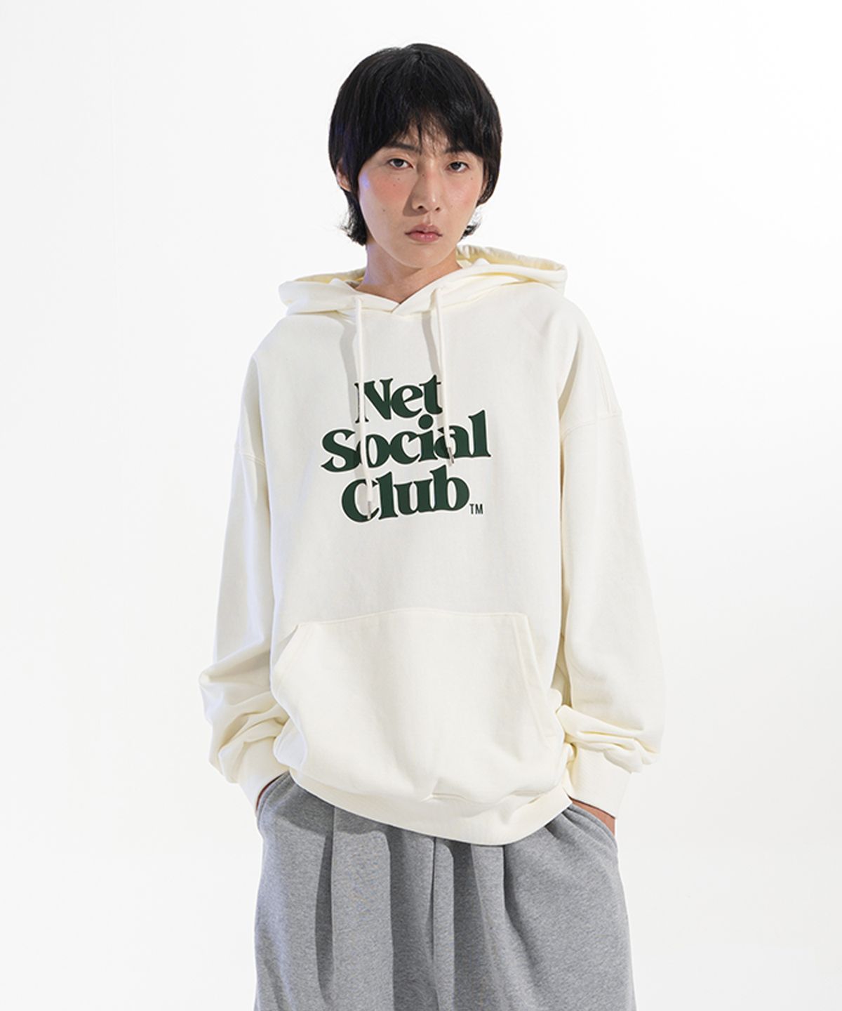 넷소셜클럽(NET SOCIAL CLUB) [기모선택] 비비드 OG 로고 후드티 (아이보리)