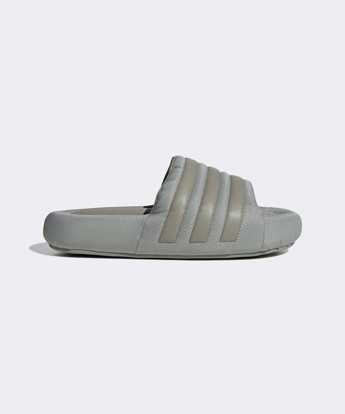 아디다스(ADIDAS) 아딜렛 24 - 차콜:카키 / IG9305