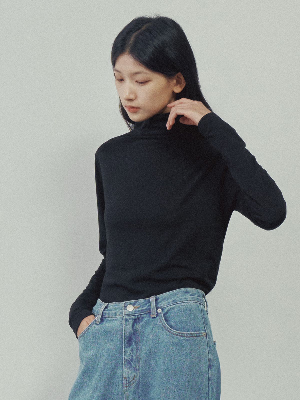 지앤지비(GNGB) 탠다드 터틀넥 목폴라_Black