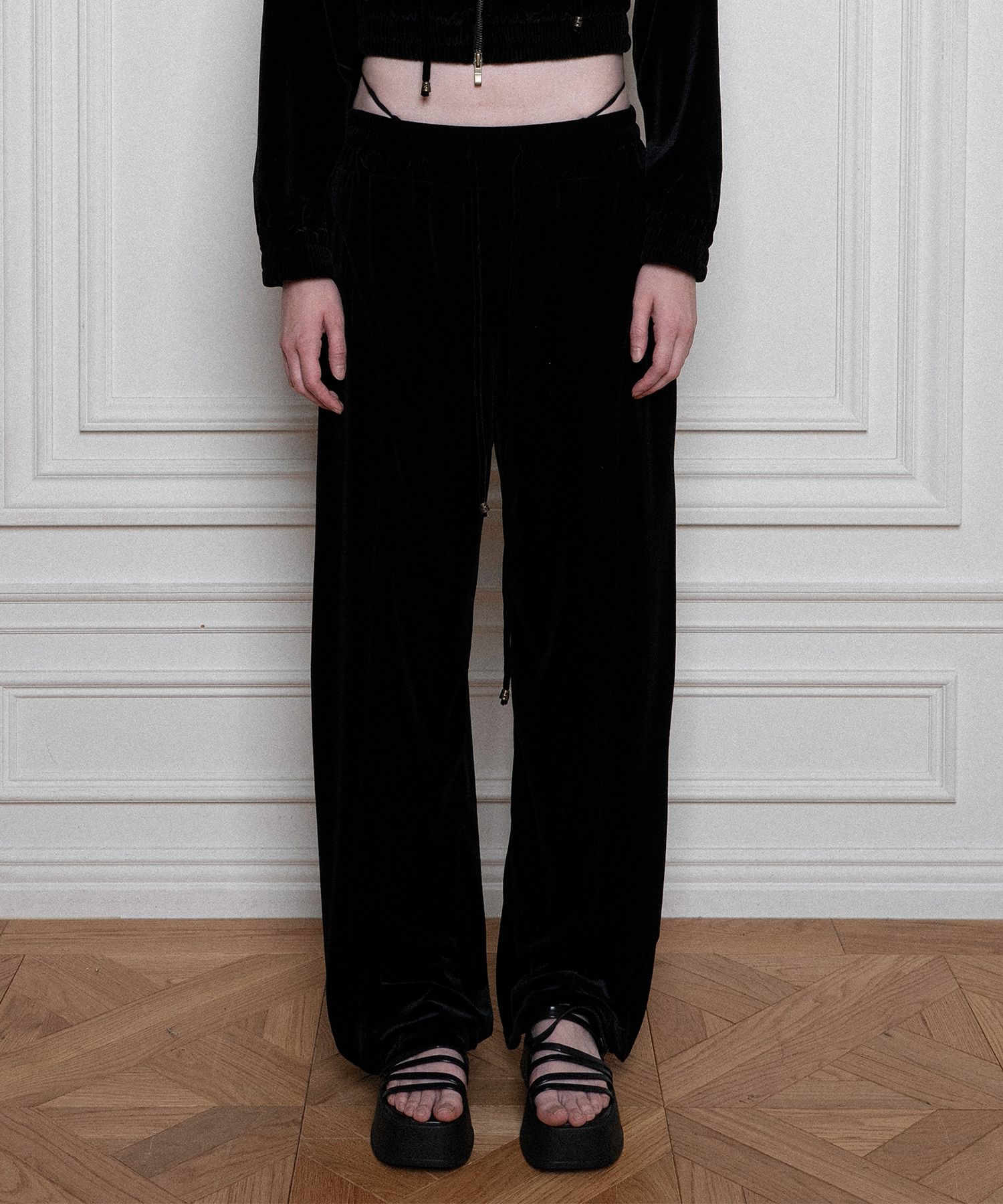 【PORTA】PORTA VELVET JOGGER PANTS / 追跡付 MUSINSA | PORTA PORTA VELVET JOGGER PANTS, BLACK