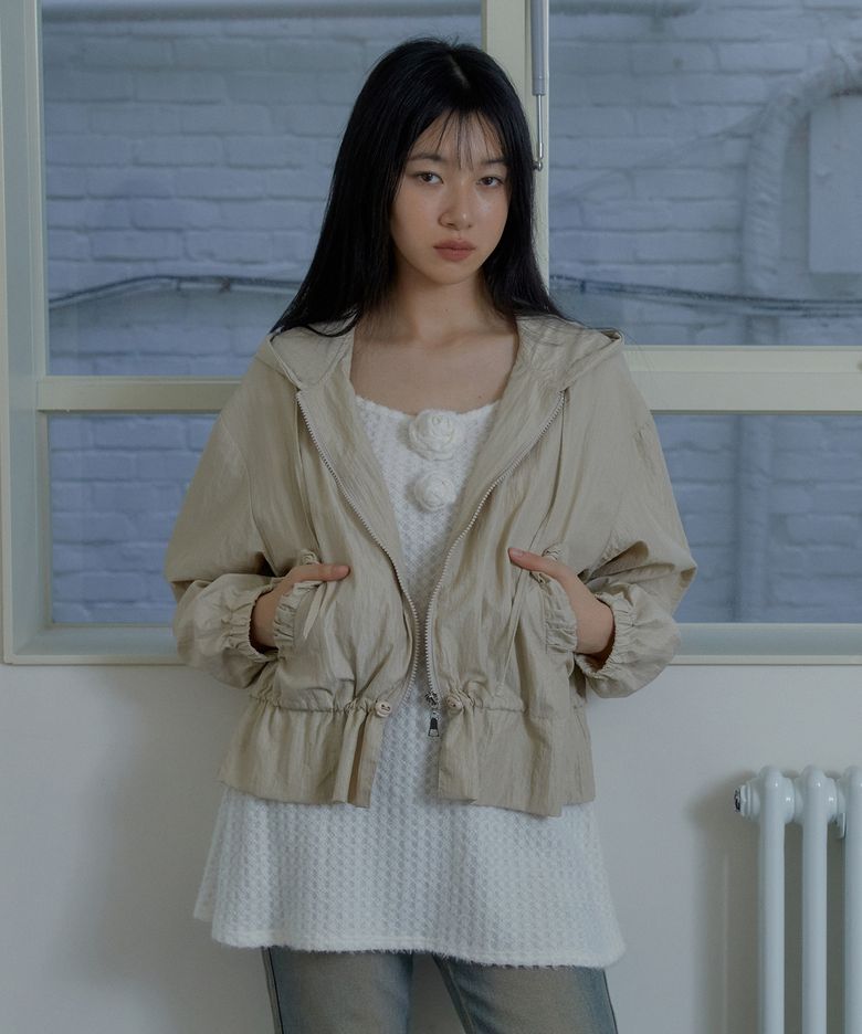 PEPLUM GLOSSY JUMPER (BEIGE)