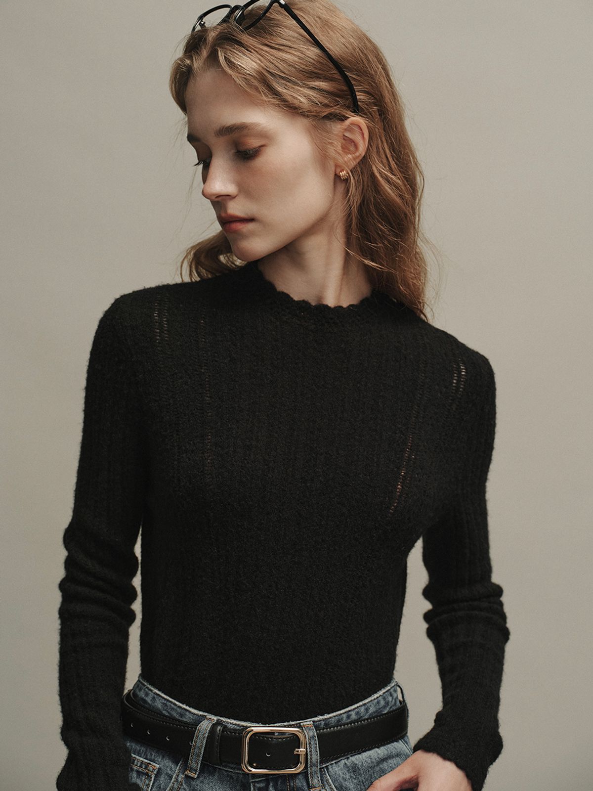 르니나(LENINA) BETH woolen wave neck knit_BLACK