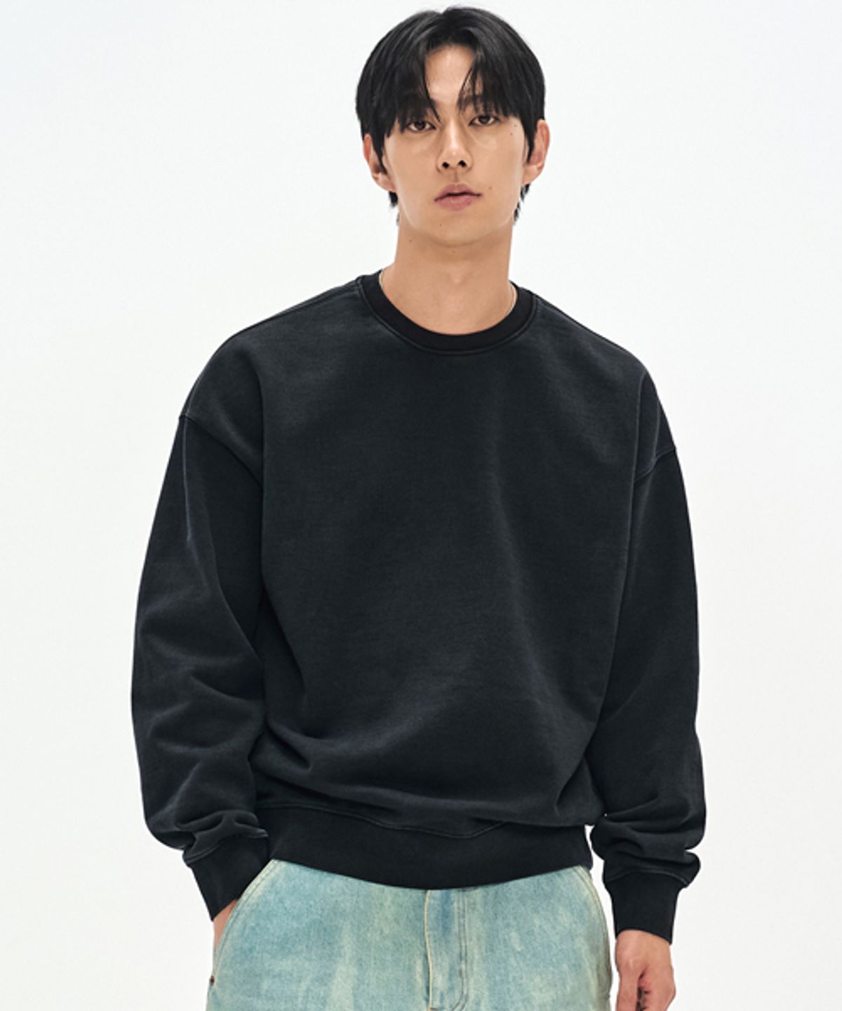 소버먼트(SOVERMENT) 980G 피그먼트 맨투맨-워시드 블랙-