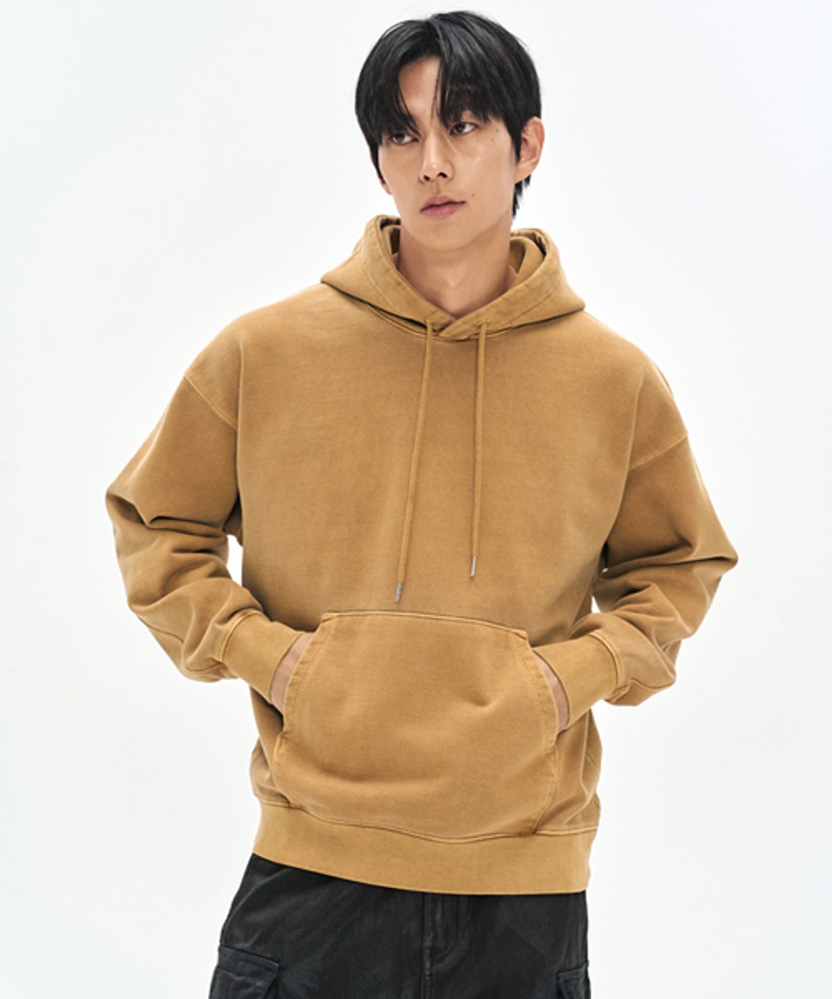 소버먼트(SOVERMENT) 980G 피그먼트 컷 후드-카멜-