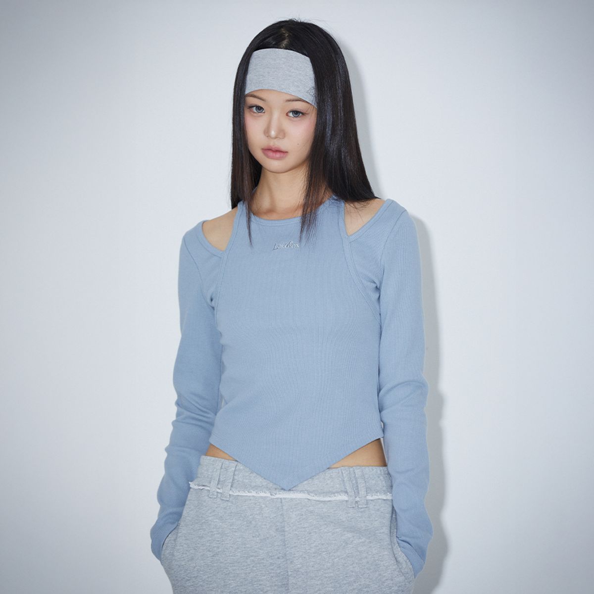 라라폭스(LALAFOX) SHOULDER SLIT HALTERNECK T-SHIRT SKYBLUE 숄더 슬릿 티셔츠 BQ4CL007