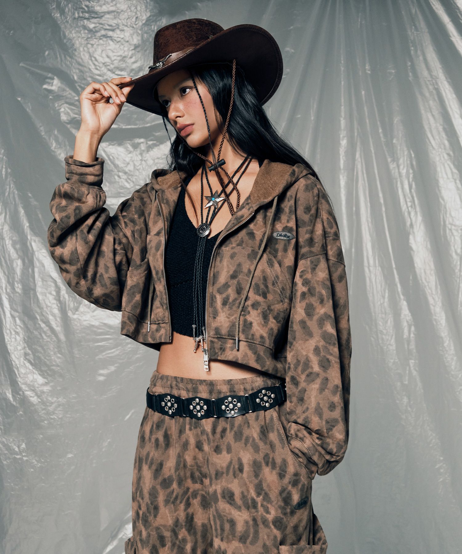 お歳暮ならオンライン MUSINSA | Leopard BROWN ZIP-UP HOODIE PRINT LEOPARD LALAFOX ジャケット・アウター