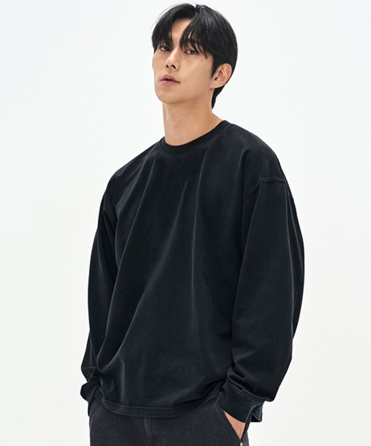 소버먼트(SOVERMENT) 460G 컷 헤비 피그먼트 롱 슬리브-워시드 블랙-