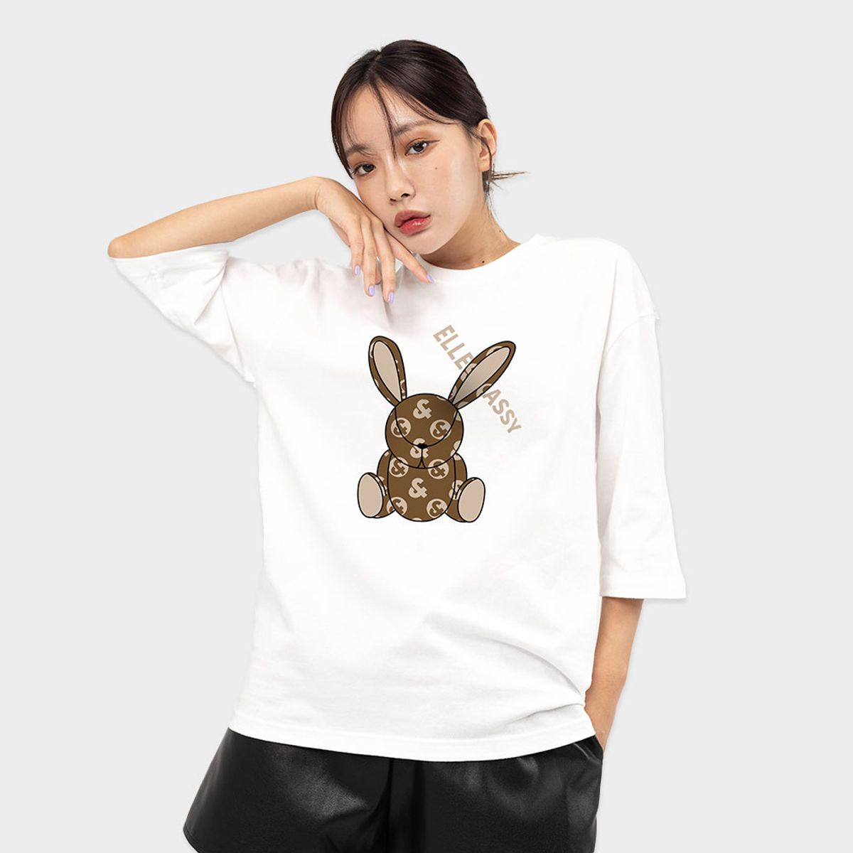 엘런아시(ELLENASSY) 에니멀래빗 7부 티셔츠