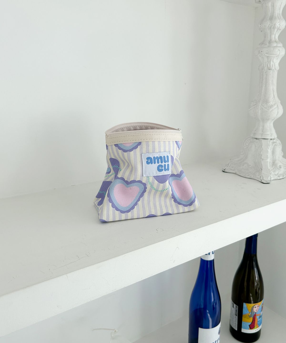 아무이유(AMUEU) 퍼퓸 드 비올레 파우치 PARFUM DE VIOLET POUCH M/L