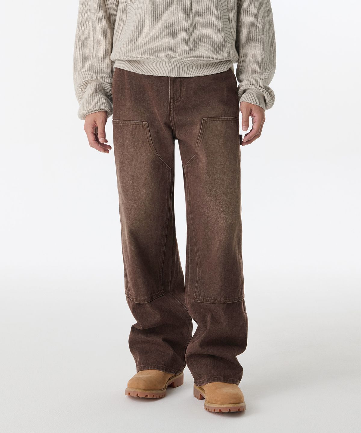 무신사 스탠다드(MUSINSA STANDARD) 피그먼트 데님 와이드 더블 니 카펜터 팬츠 [브라운]