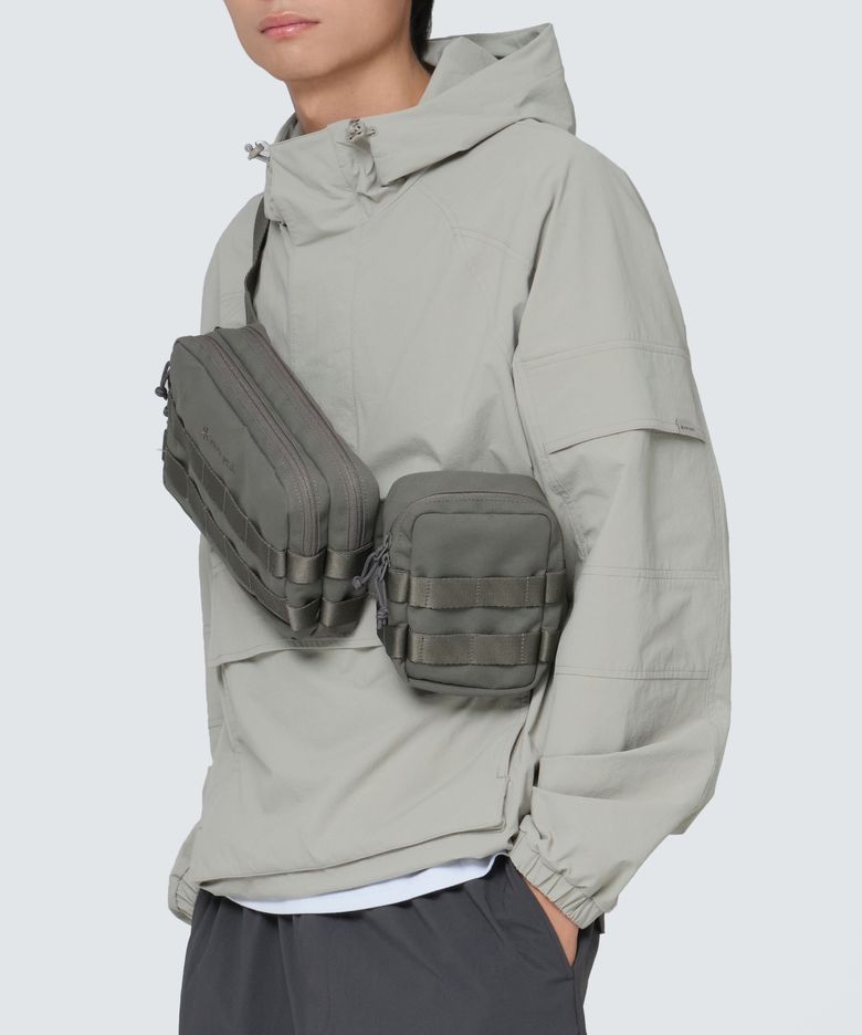 러프 스퀘어 힙색 Dark Khaki (S24ZUFBG67)