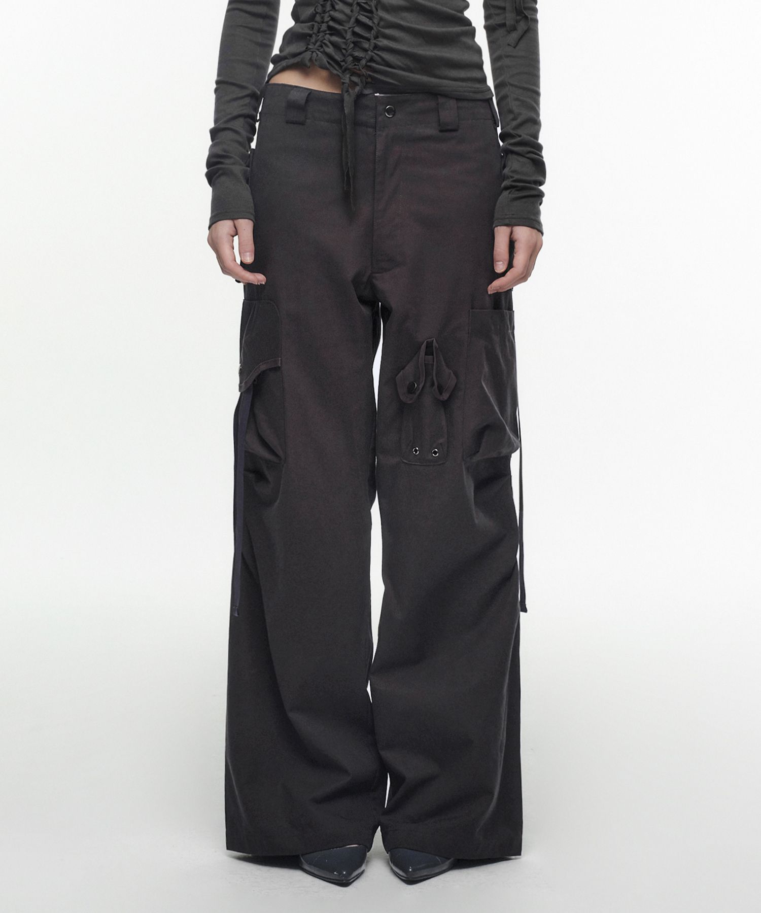 ★送料・関税込★NACHE★ STRAP CARGO PANTS★パンツ★ MUSINSA公式 | NACHE STRAP CARGO PANTS (UNISEX / KHAKI)