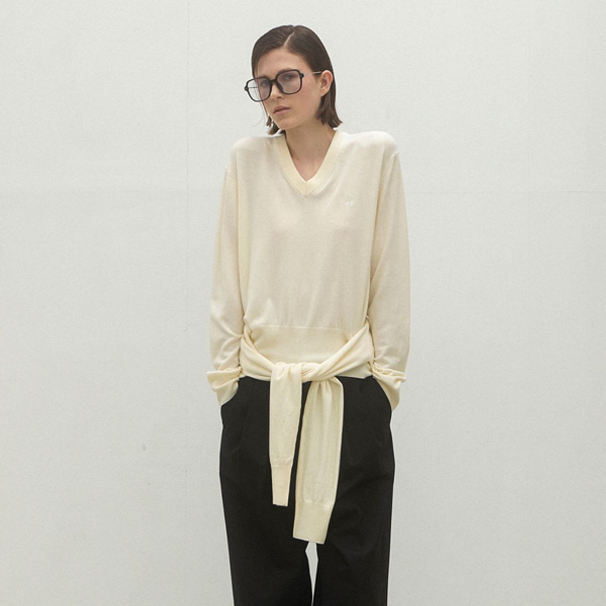 아틀리에 나인(ATELIER NAIN) ESSENTIAL WOOL V-NECK KNIT(T-6923)