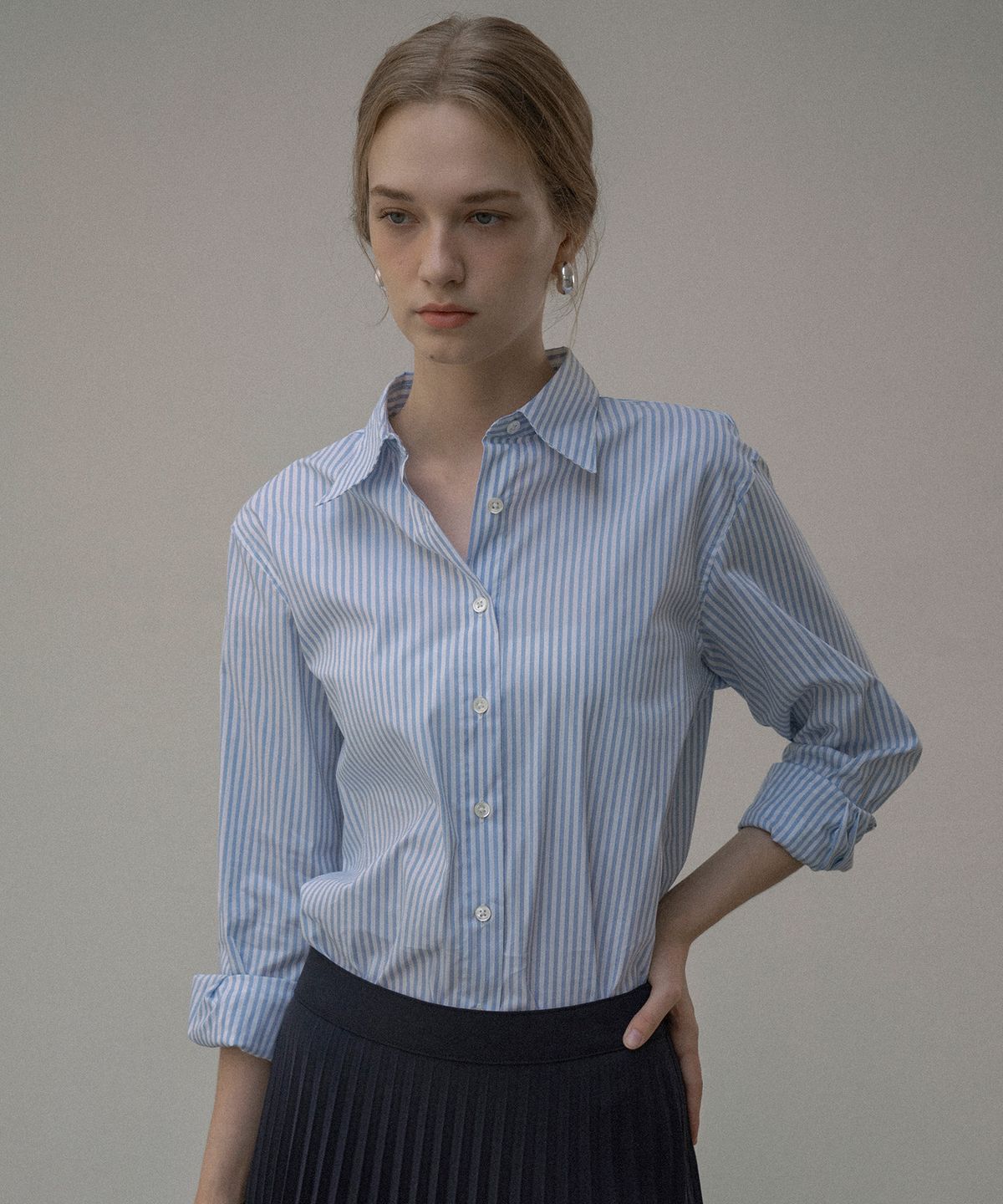 시야쥬(SIYAZU) SITP5162 루즈핏 포멀 ST 셔츠_Light blue ST