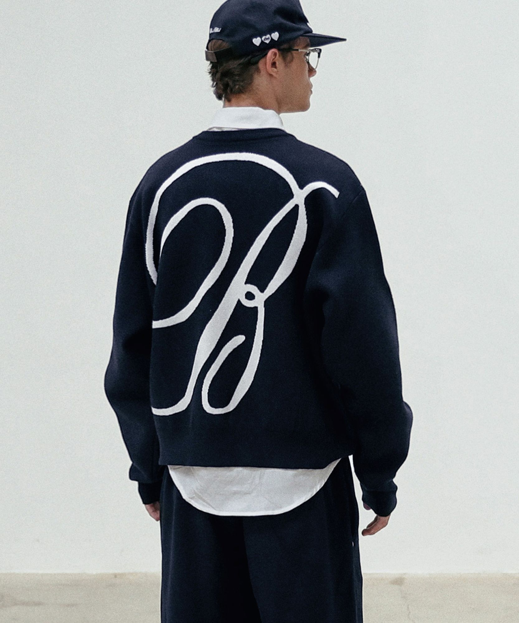 BADBLOOD♥ Classic big logo crewneck sweater /追跡付 BADBLOOD♥ Classic big logo crewneck sweater /追跡付