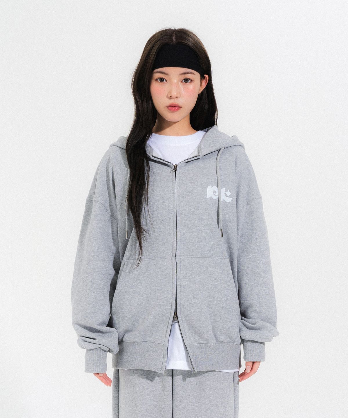 뉴키치(NEWKITSCH) MIGNON LOGO HOOD ZIP-UP (MELANGE)