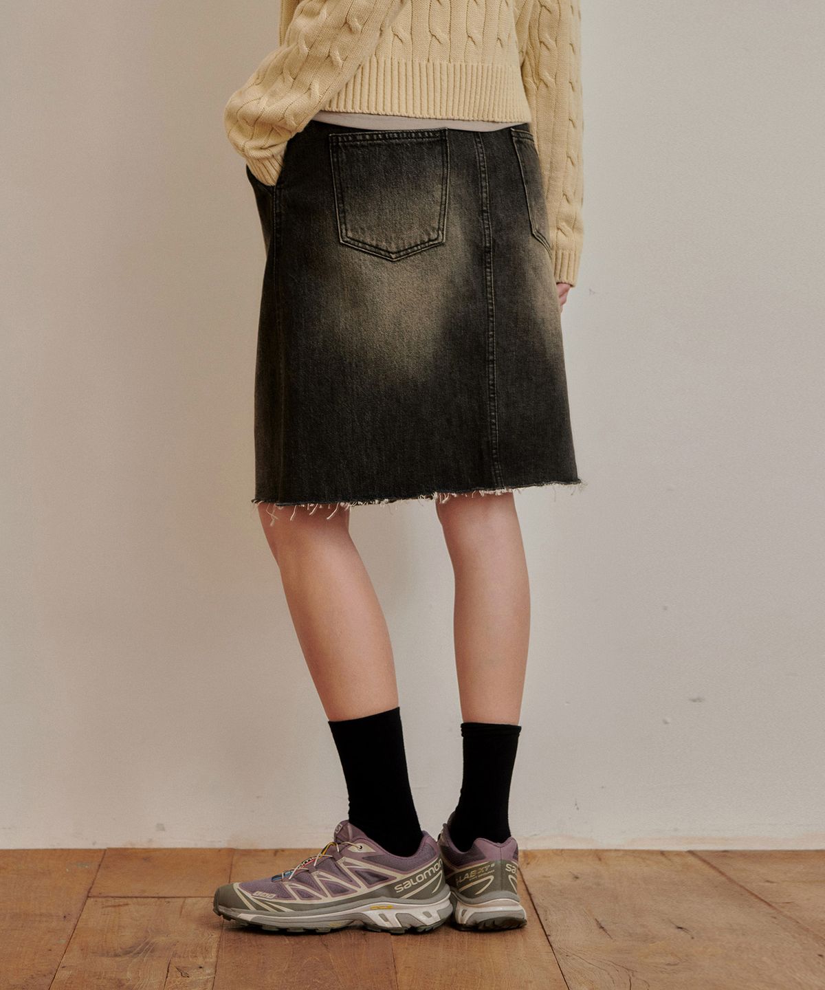 판도라핏(PANDORAFIT) Iple Denim Midi Skirt