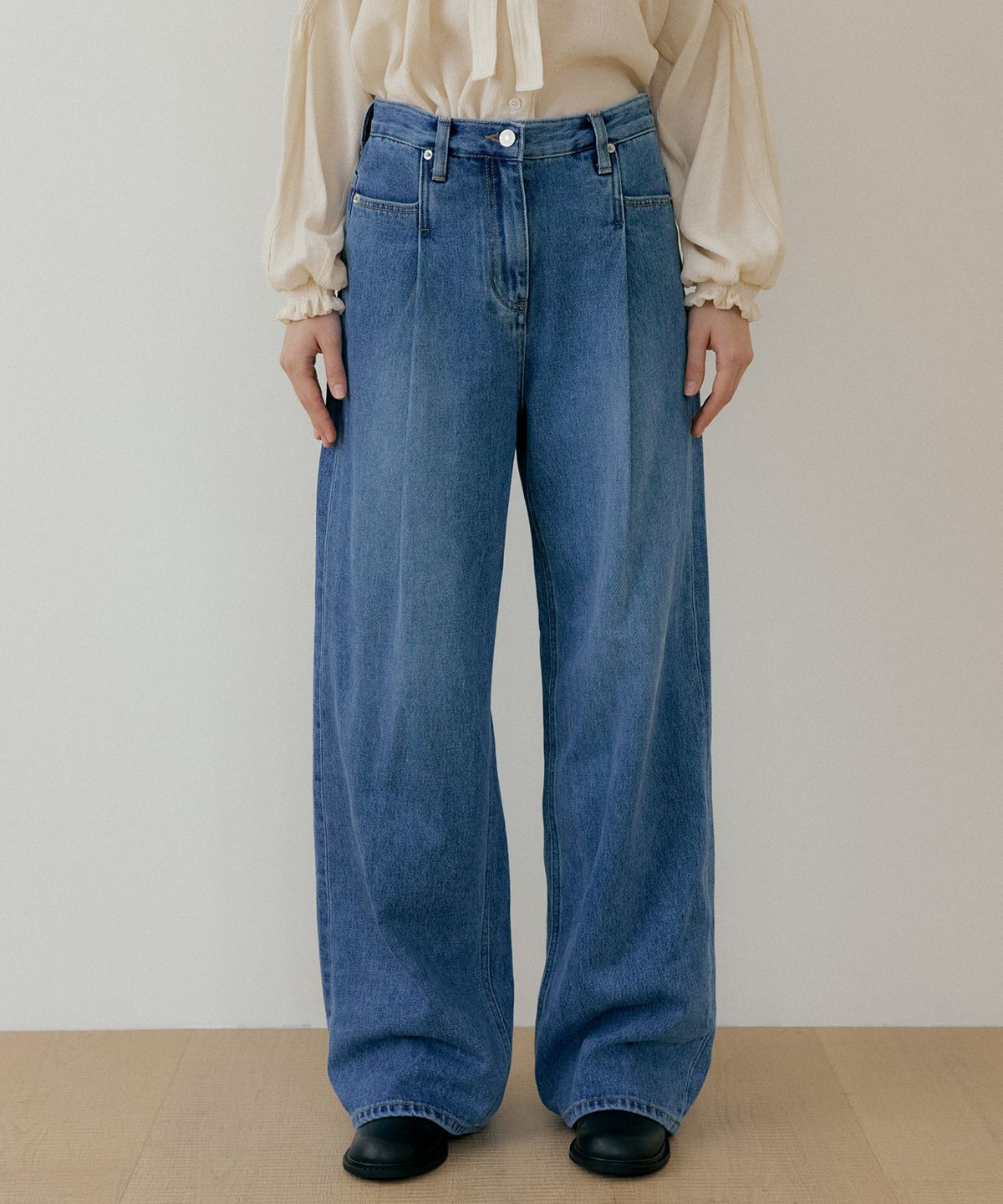 더페니(THE PENNY) ONETUCK WIDE DENIM - Blue
