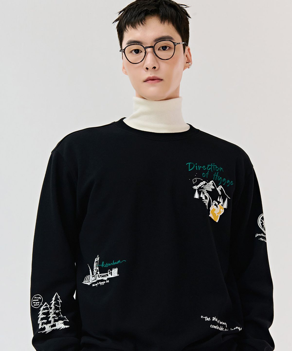 체이스컬트(CHASECULT) 공용 전판 그래픽 맨투맨 티셔츠-블랙