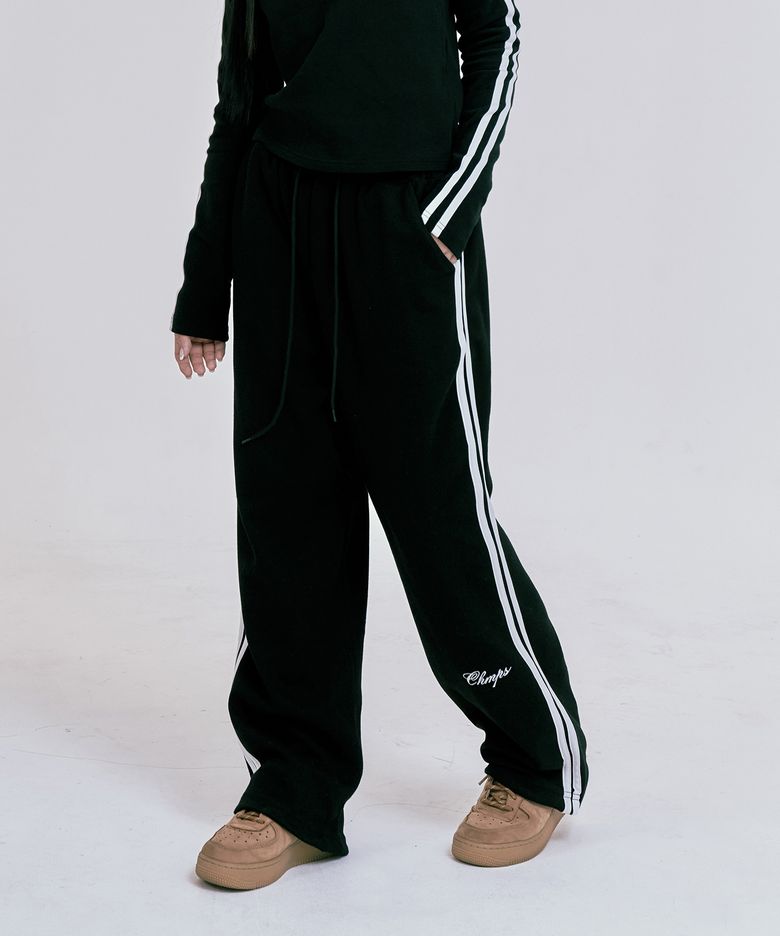 CHMPS 라인 트레이닝 팬츠 B24FB02BK