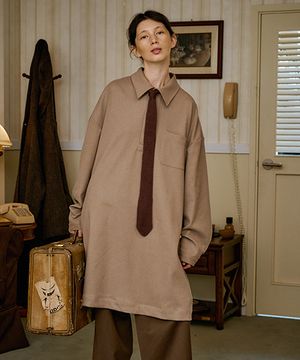 유니섹스 사이드 원 버튼 롱셔츠 오트밀