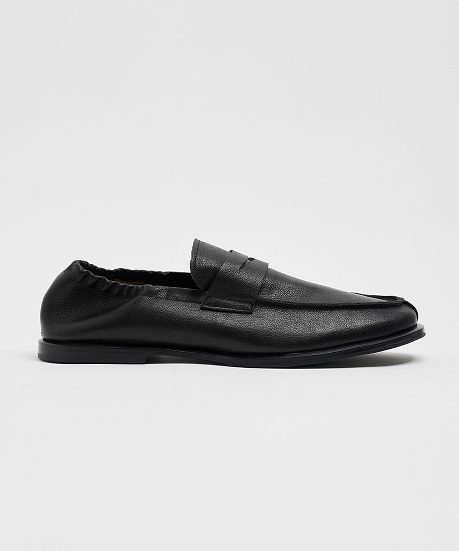 MUSINSA LOSTGARDEN UNIFORM Flat Loafer Black