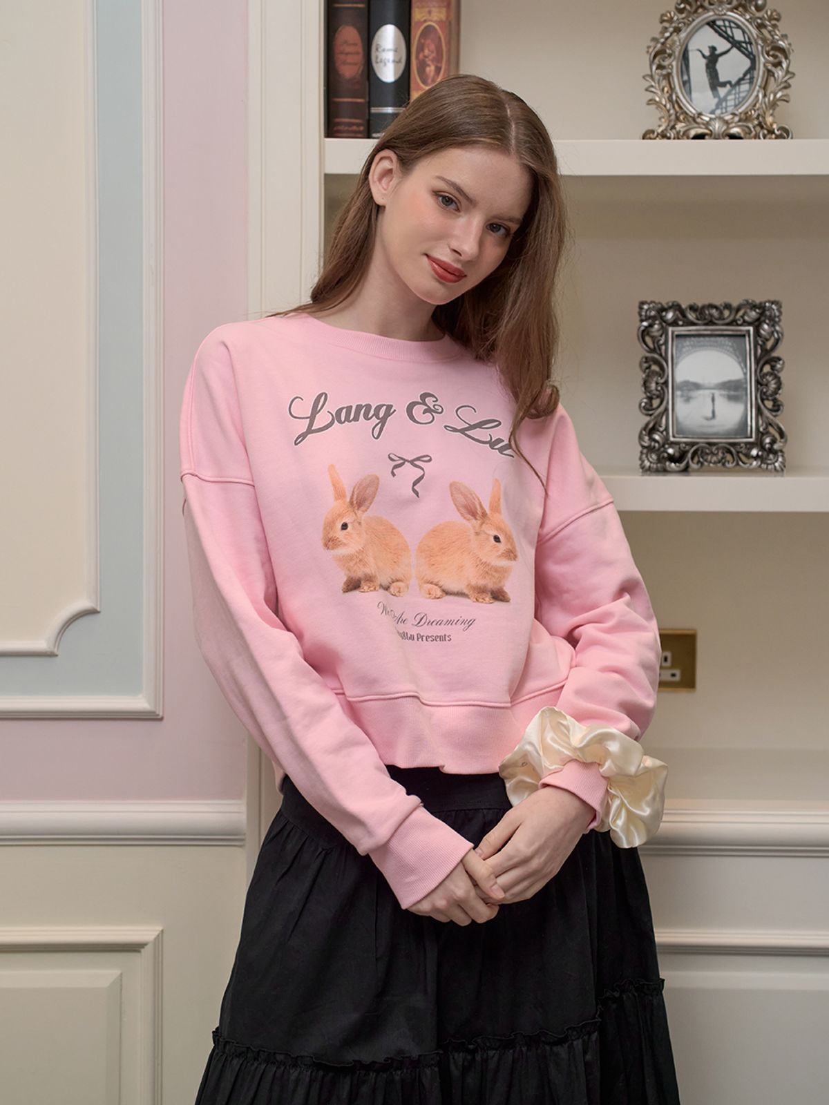 랭앤루(LANGNLU) LIKE BUNNY Sweatshirt(라이크 바니)_PINK