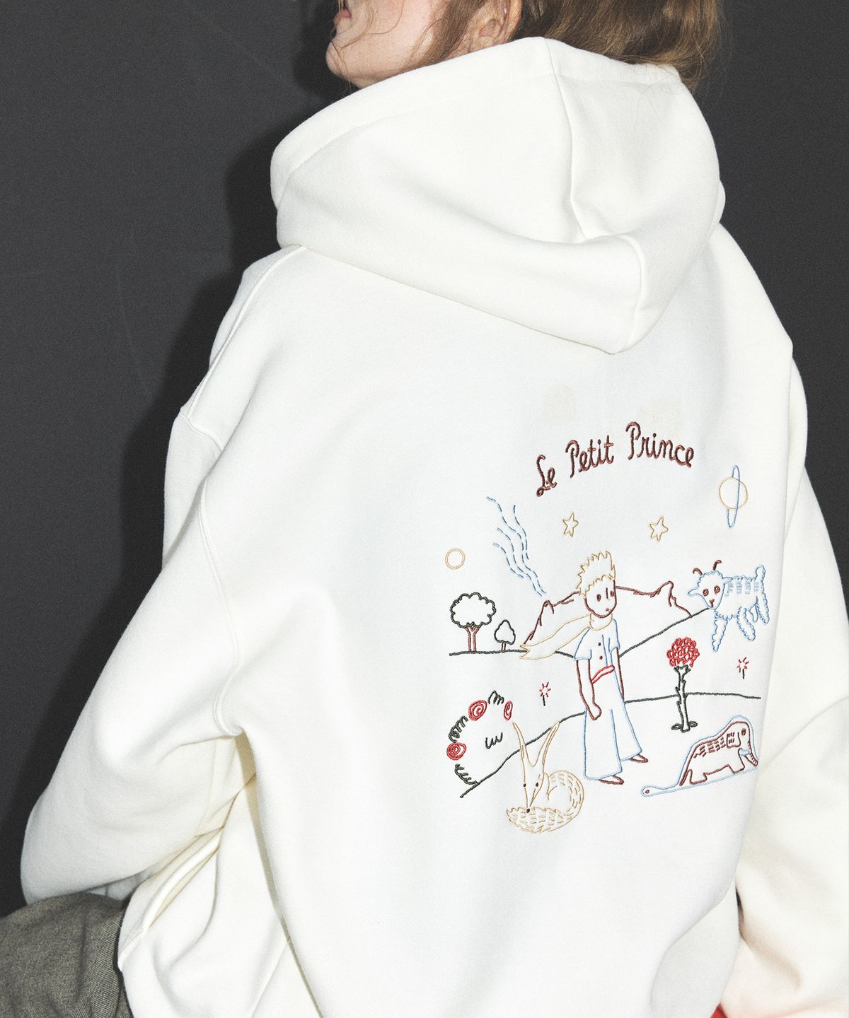 꼼파뇨(CPGN STUDIO) Le Petit Prince 자수 후드티 크림