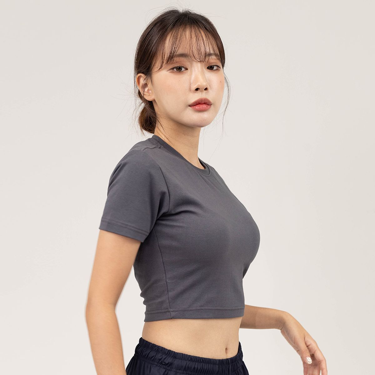 엘런아시(ELLENASSY) 우먼 머슬핏 크롭 반팔 티셔츠