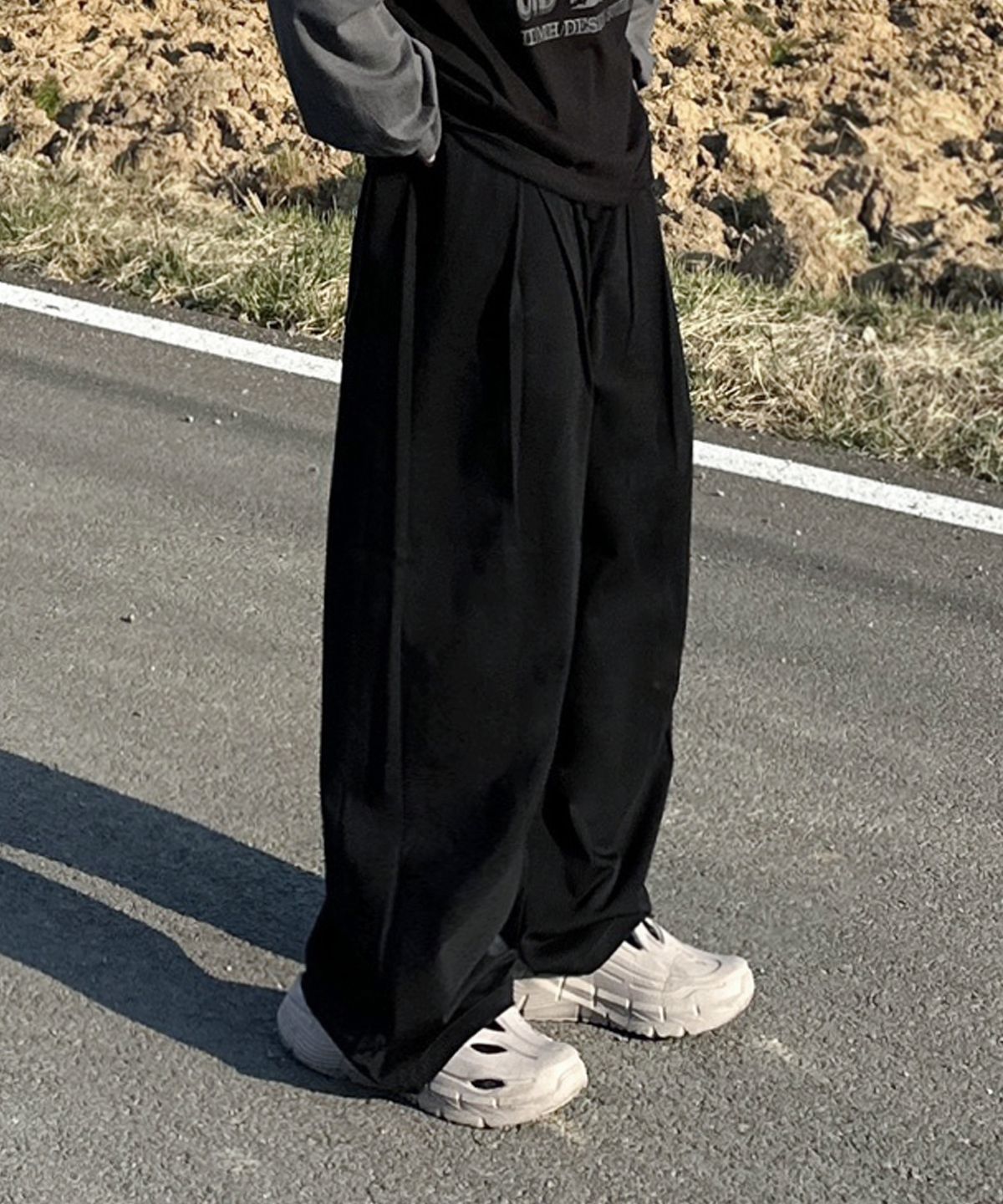 누빈다(NUBINDA) 원턱 밴딩 와이드 팬츠 [블랙]