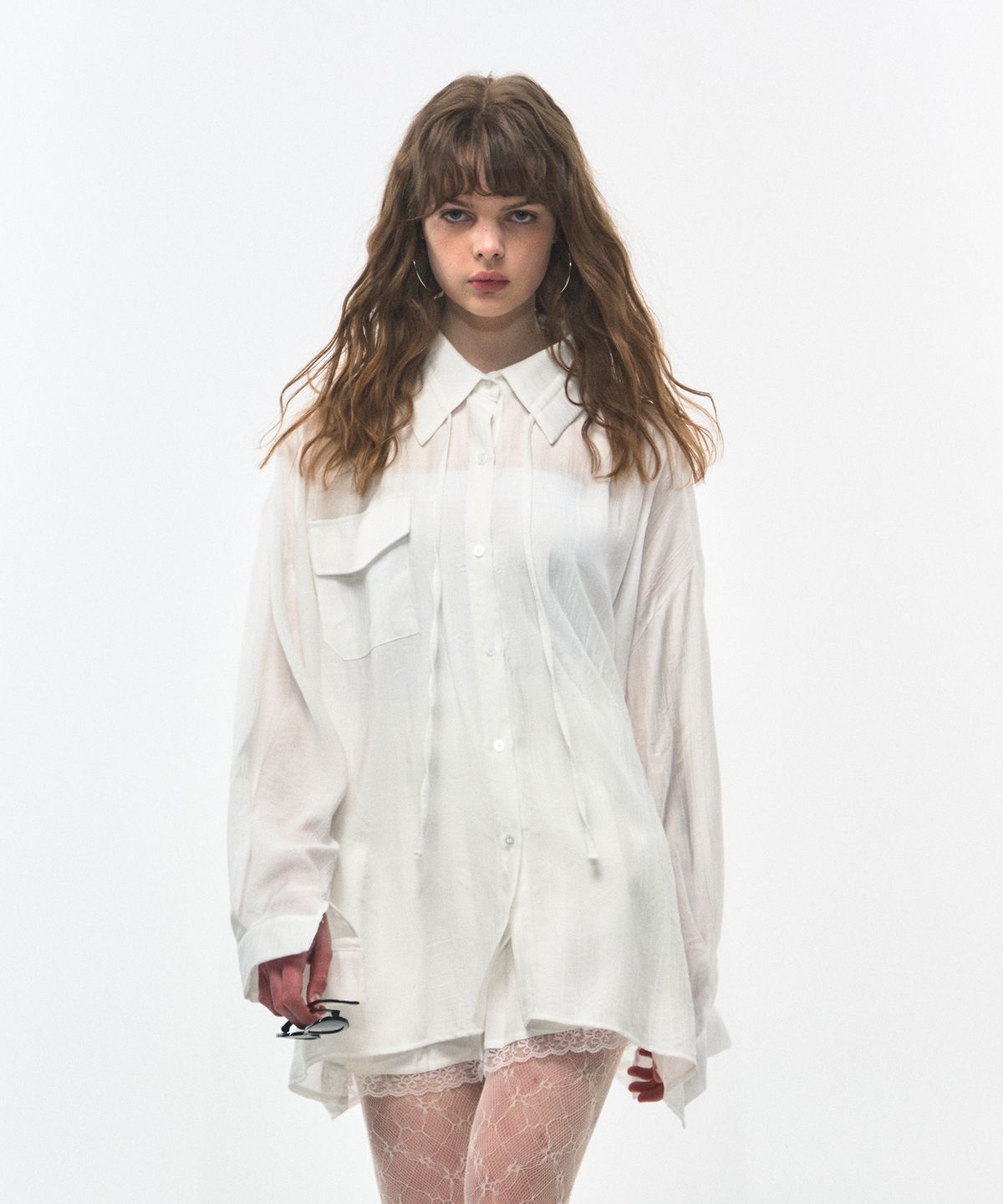 닐라이즈(NEALIZE) Rayon Strap Blouse White
