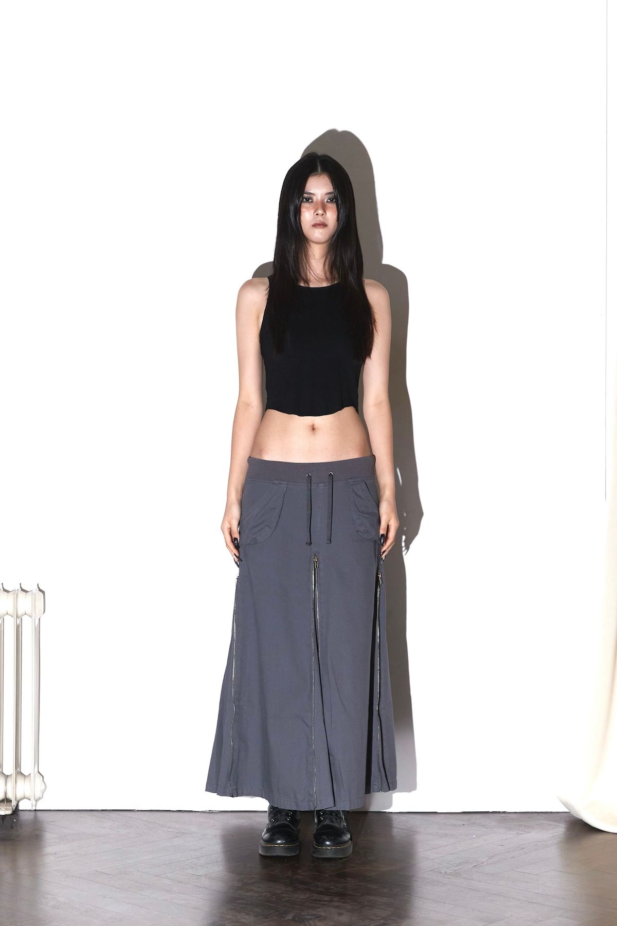 딥인블루(DEEPINBLUE) ZIP WASHED SKIRT CHARCOAL