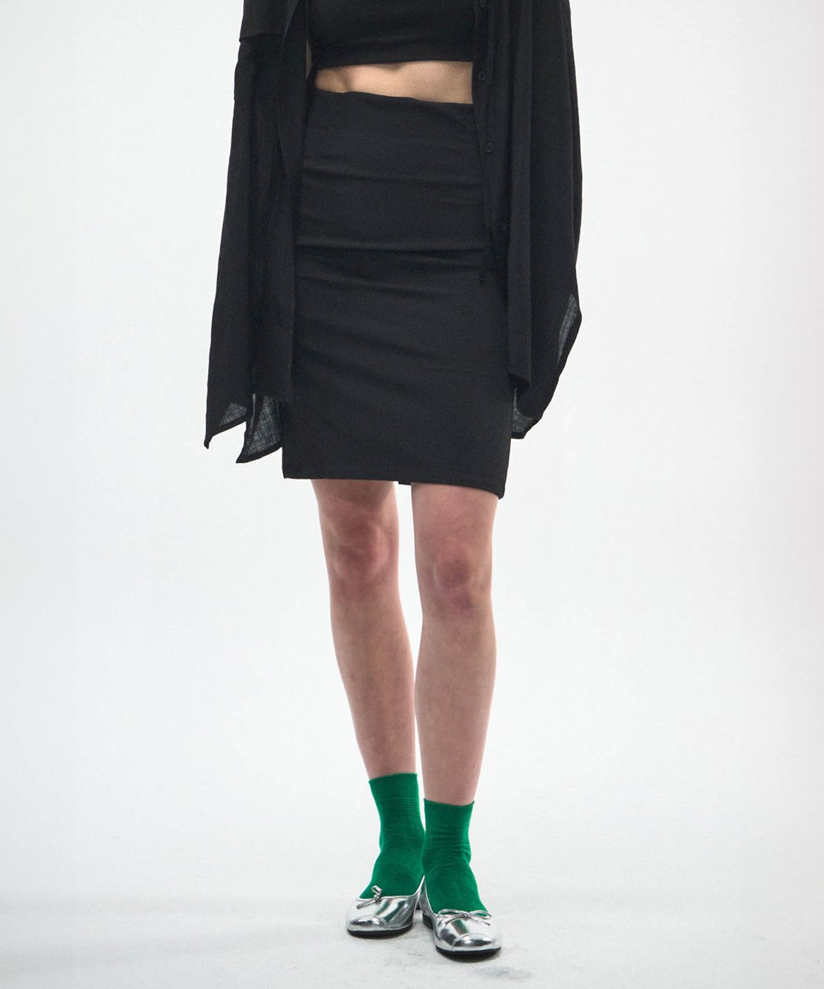 닐라이즈(NEALIZE) Slim Midi Skirt Black