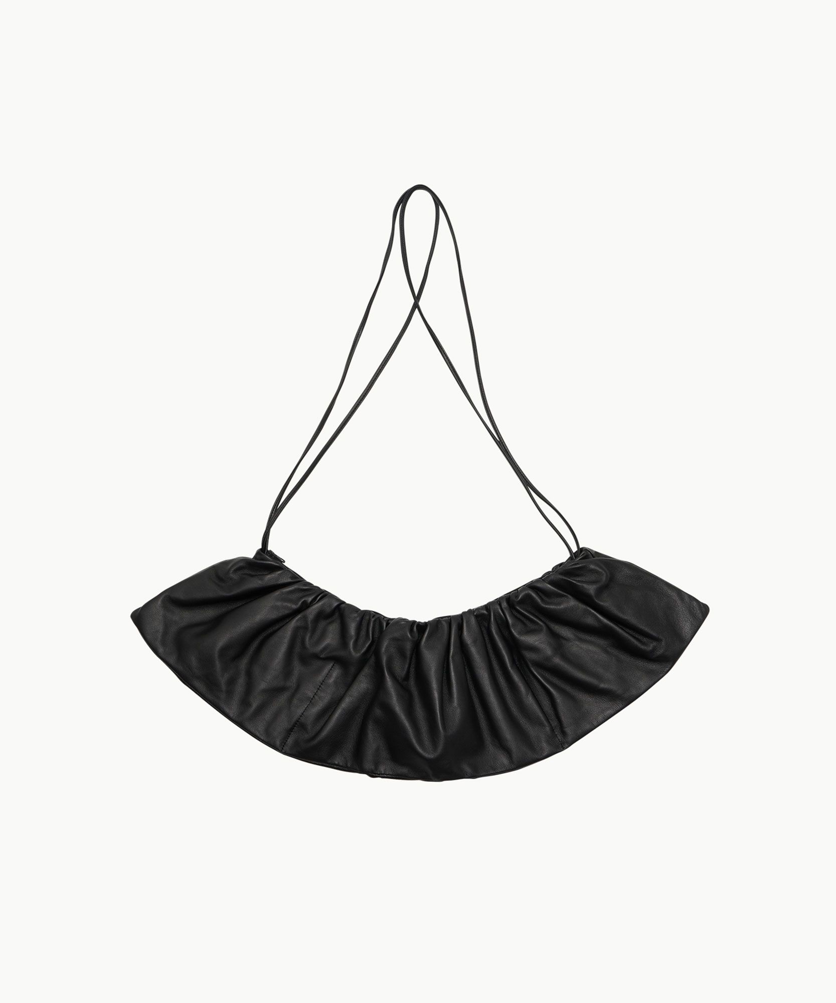 MUSINSA公式 | AMOMENTO LEATHER SHIRRING BAG