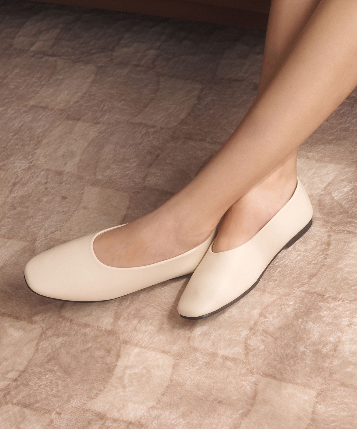 솔트앤초콜릿(SALT AND CHOCOLATE) 스퀘어 토 커버 플랫 412435003 (1cm/2colors)
