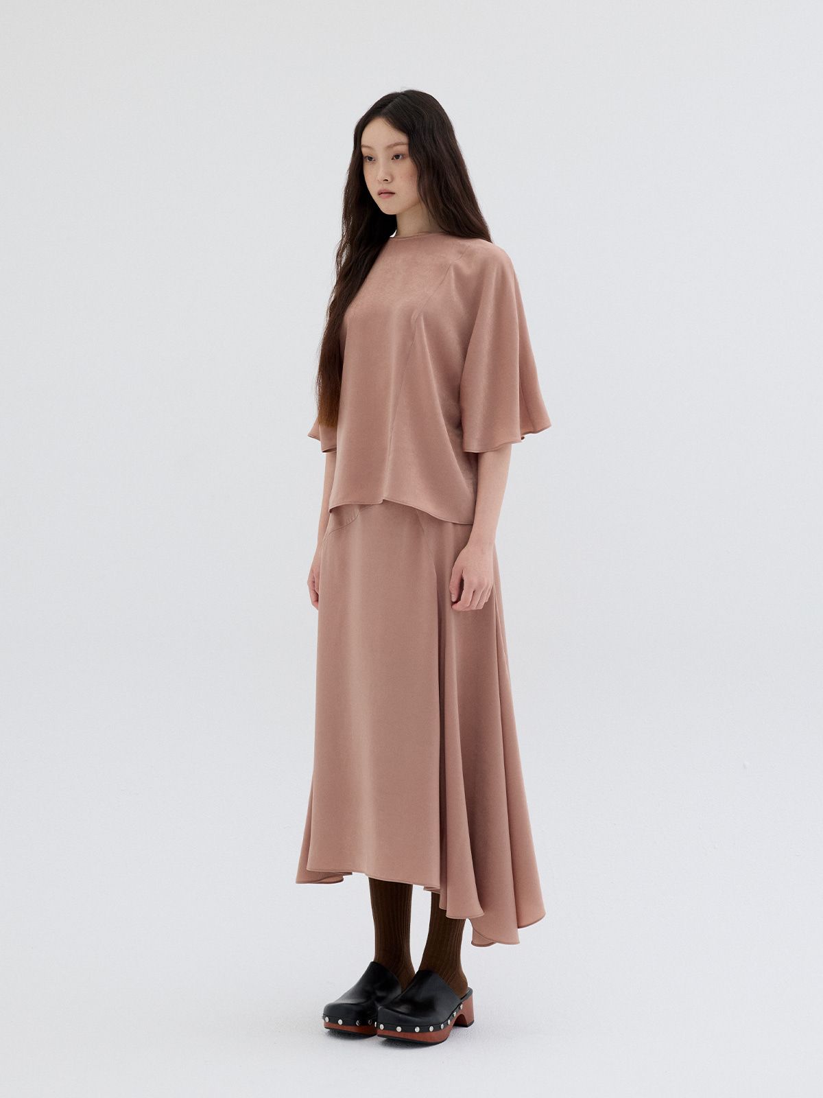 리플레인(REPLAIN) SATIN FLARE SKIRT