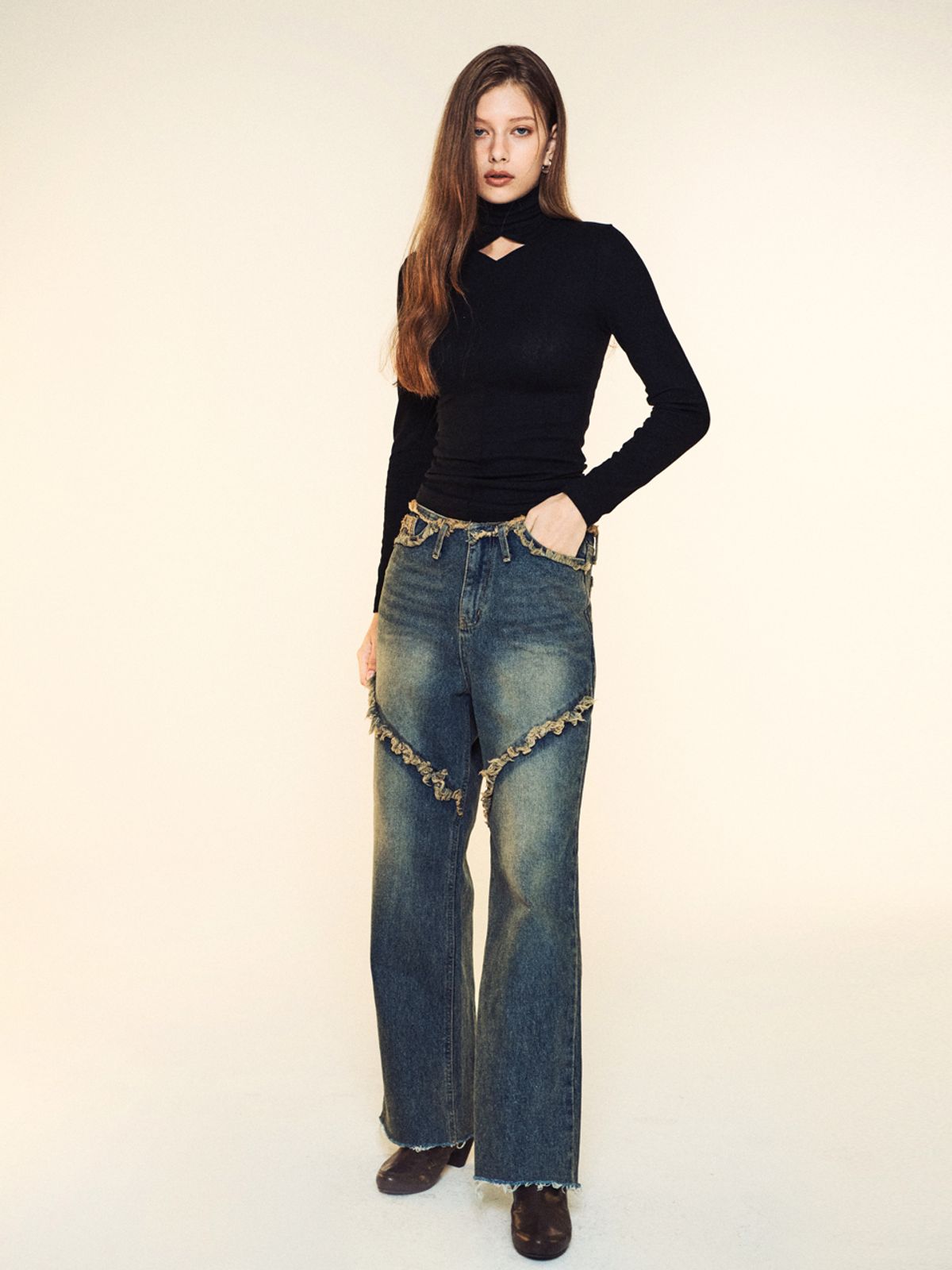 르네즈미아(RENNESMIA) 로우라이즈 태슬 데님 팬츠 _ 빈티지 블루