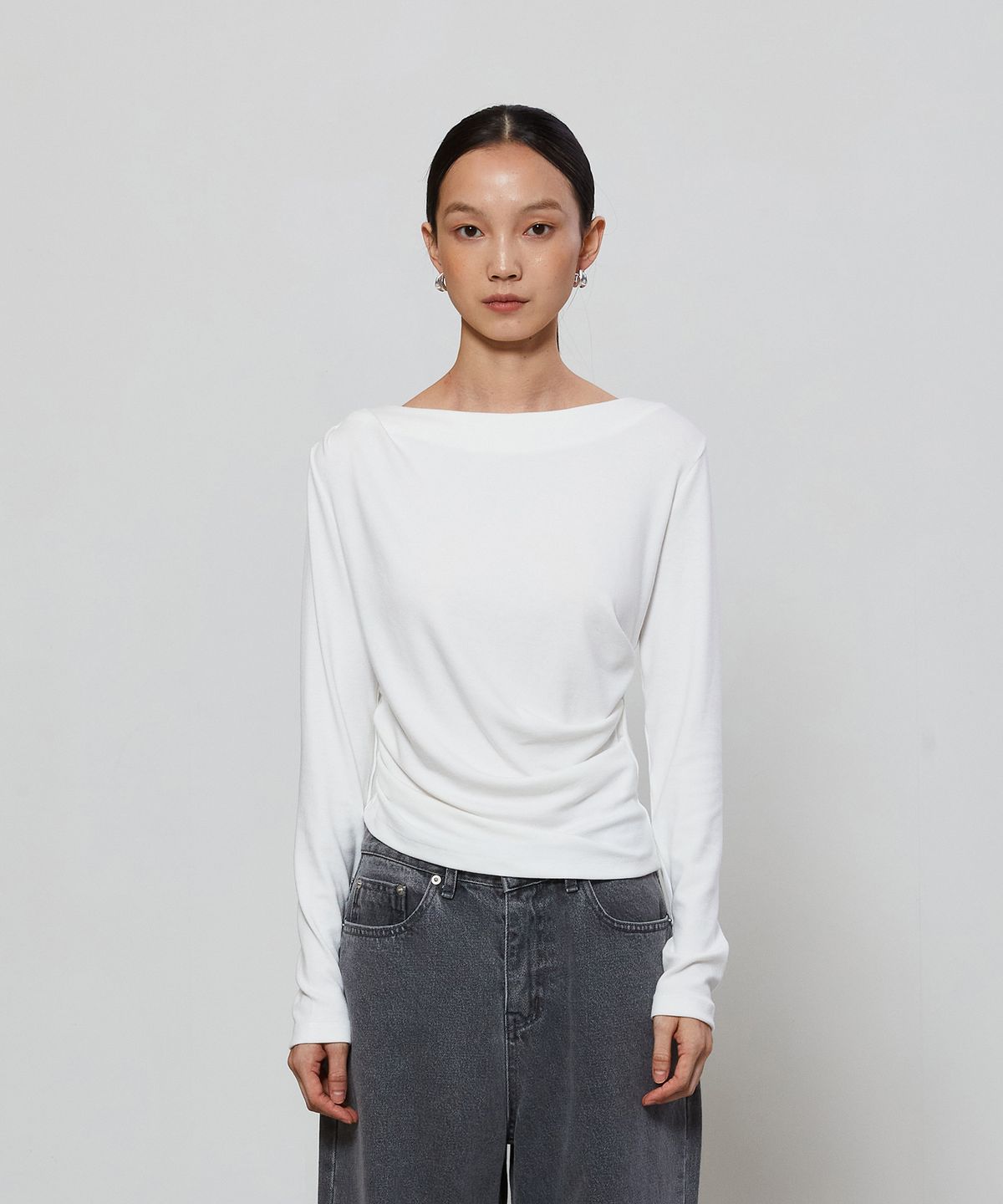 노티아(NOTIA) UNBALANCE DRAPE T-SHIRT - IVORY