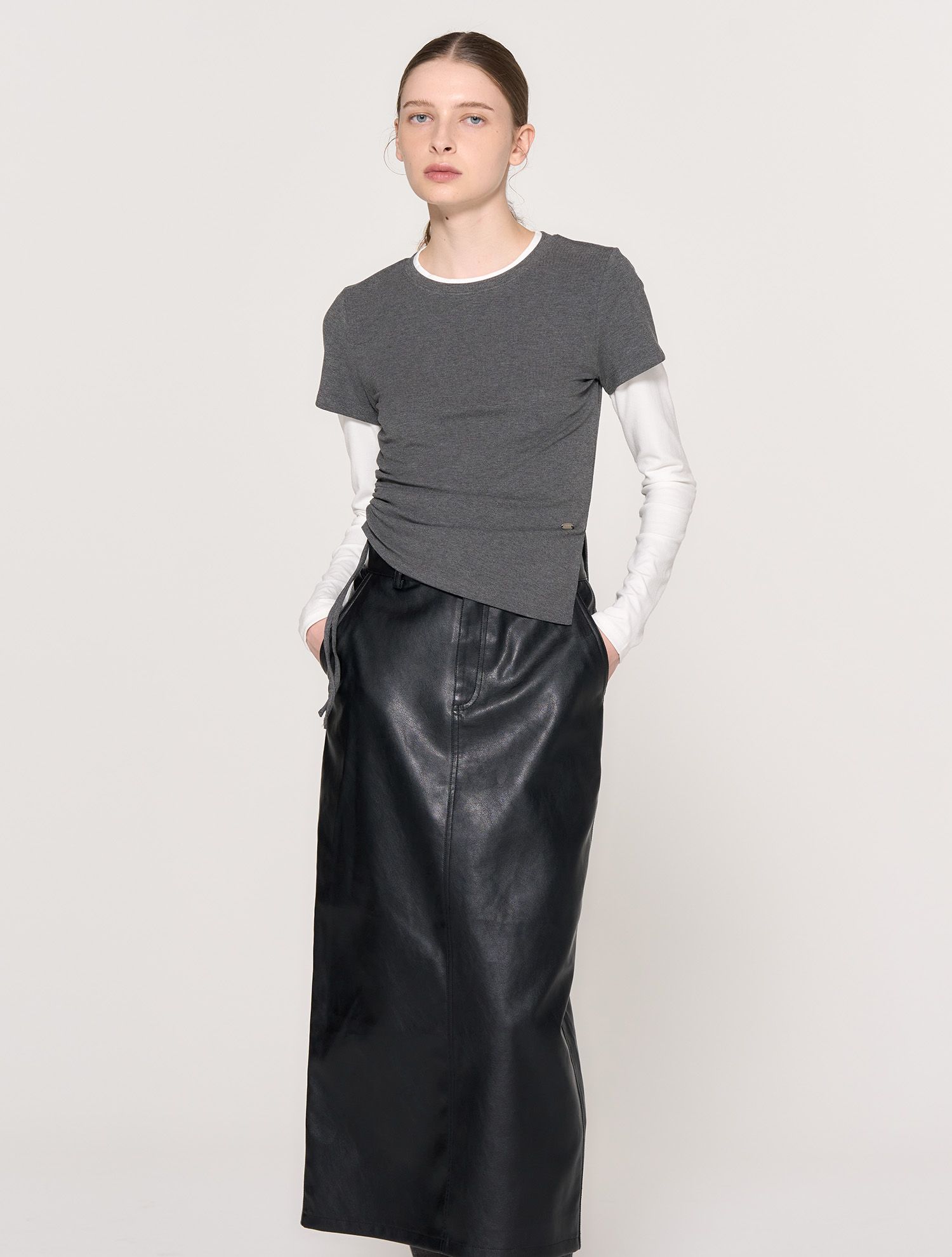 ★GENERAL IDEA★ Shirring Half Layered T-Shirt BLACK WBD3L01 MUSINSA | GENERAL IDEA Shirring Half Layered T-shirt