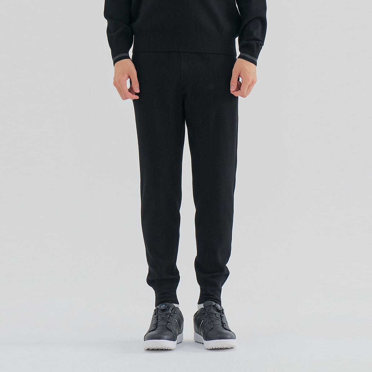 테일러메이드 어패럴(TAYLORMADE APPAREL) 남성 니트 조거 팬츠 TPN-33HG23-199