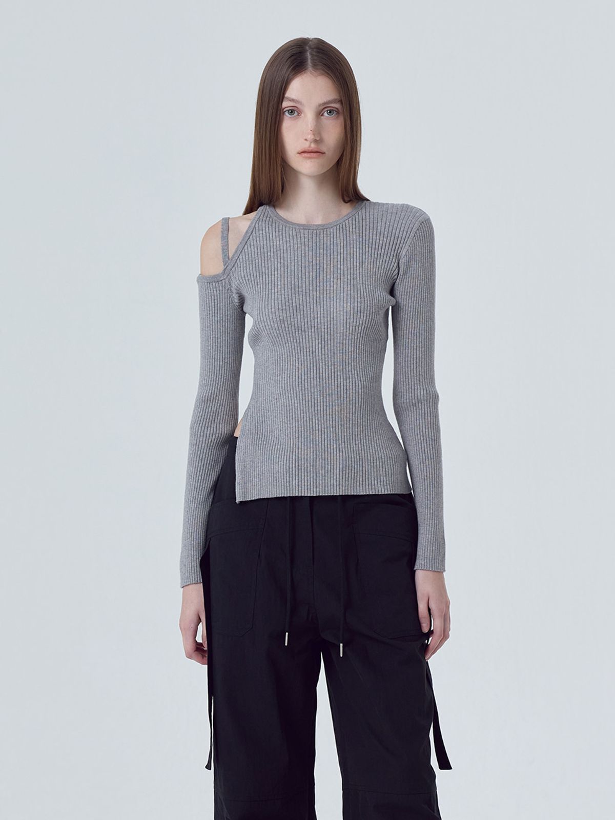 에트몽(ETMON) Cut-Out Strap Knit Top, Melange Gray
