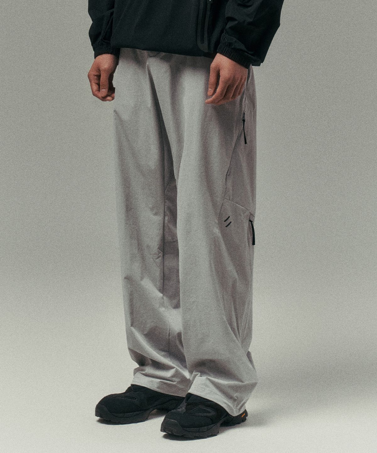 웰터 익스페리먼트(WELTER EXPERIMENT) TILICHO CLIMBING STRETCH RIPSTOP PANTS_LIGHT GRAY_WPL032