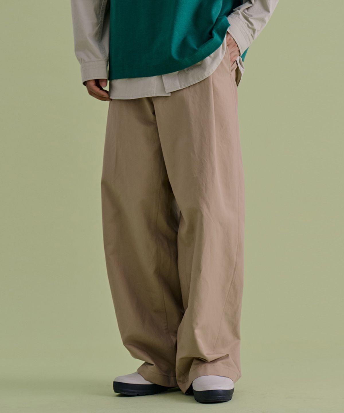 논타입(NONTYPE) ONE TUCK WIDE PANTS (BEIGE)