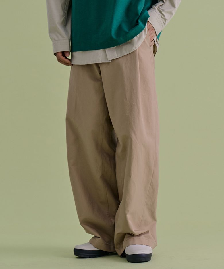ONE TUCK WIDE PANTS (BEIGE)