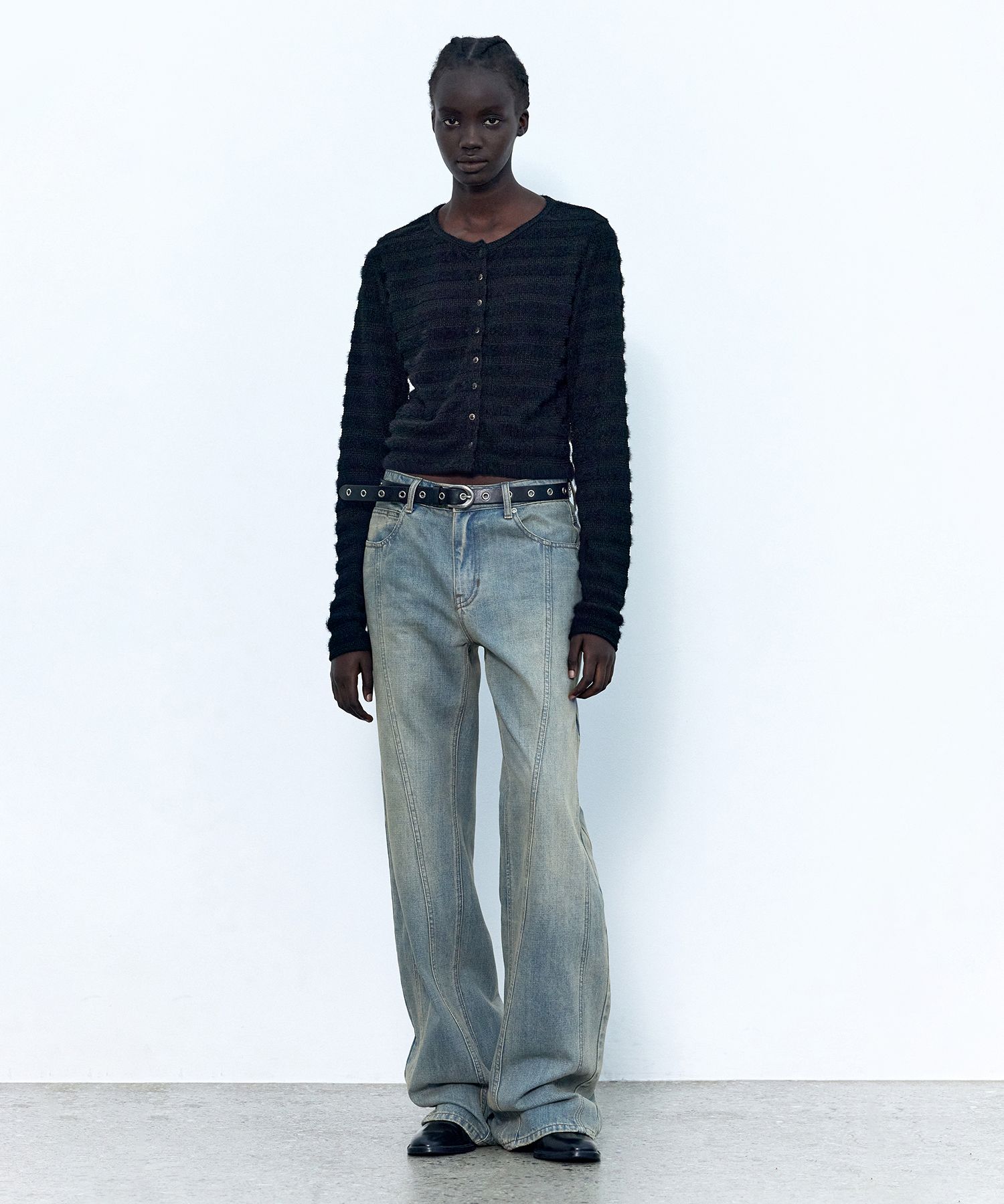 MUSINSA公式 | INSILENCE WOMEN Slub Divide Bootcut Denim BLUE