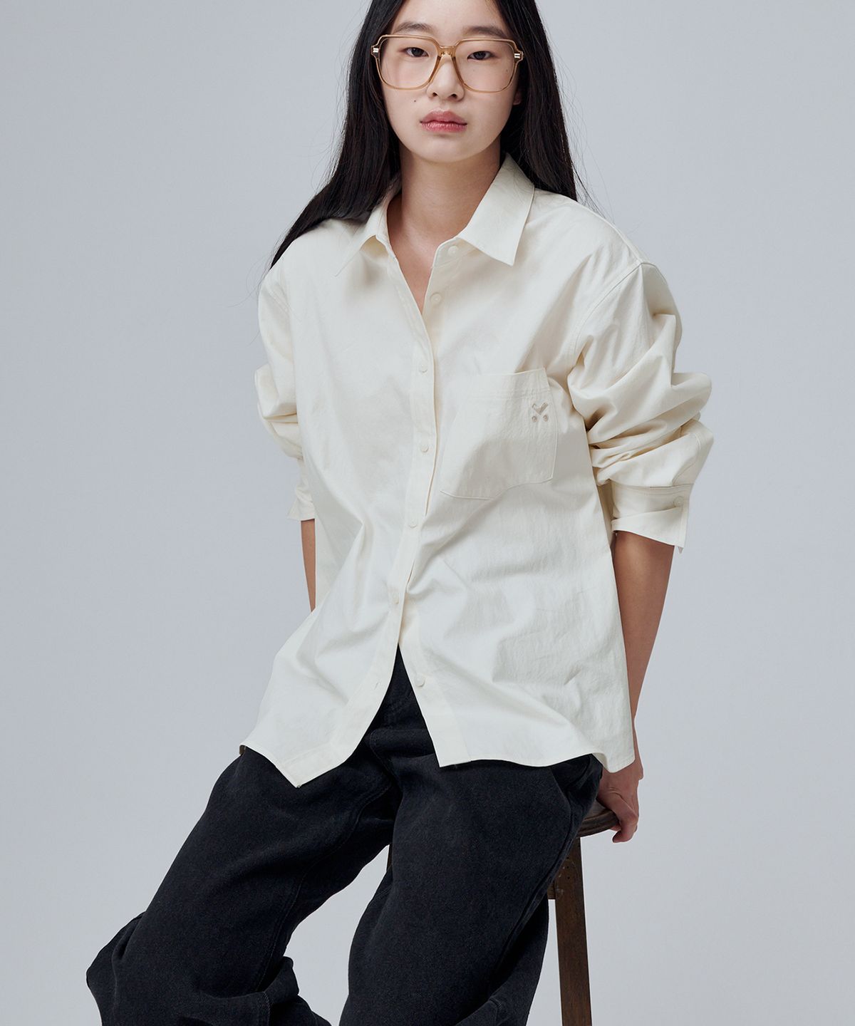 마롭(MALOUPE) 4108 레귤러핏 포켓 셔츠 (라이트 베이지)